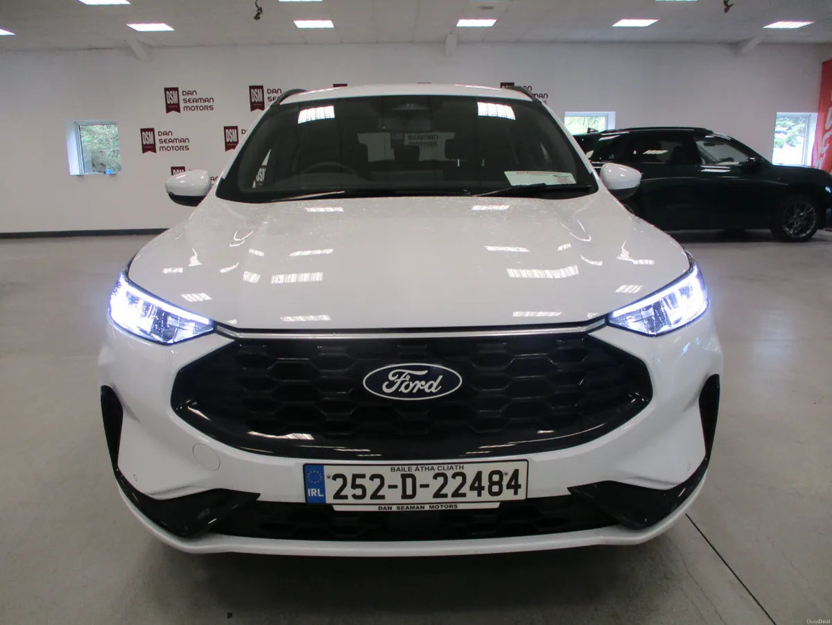 Ford Kuga ST-LINE PHEV AUTO 2025 - Image 3