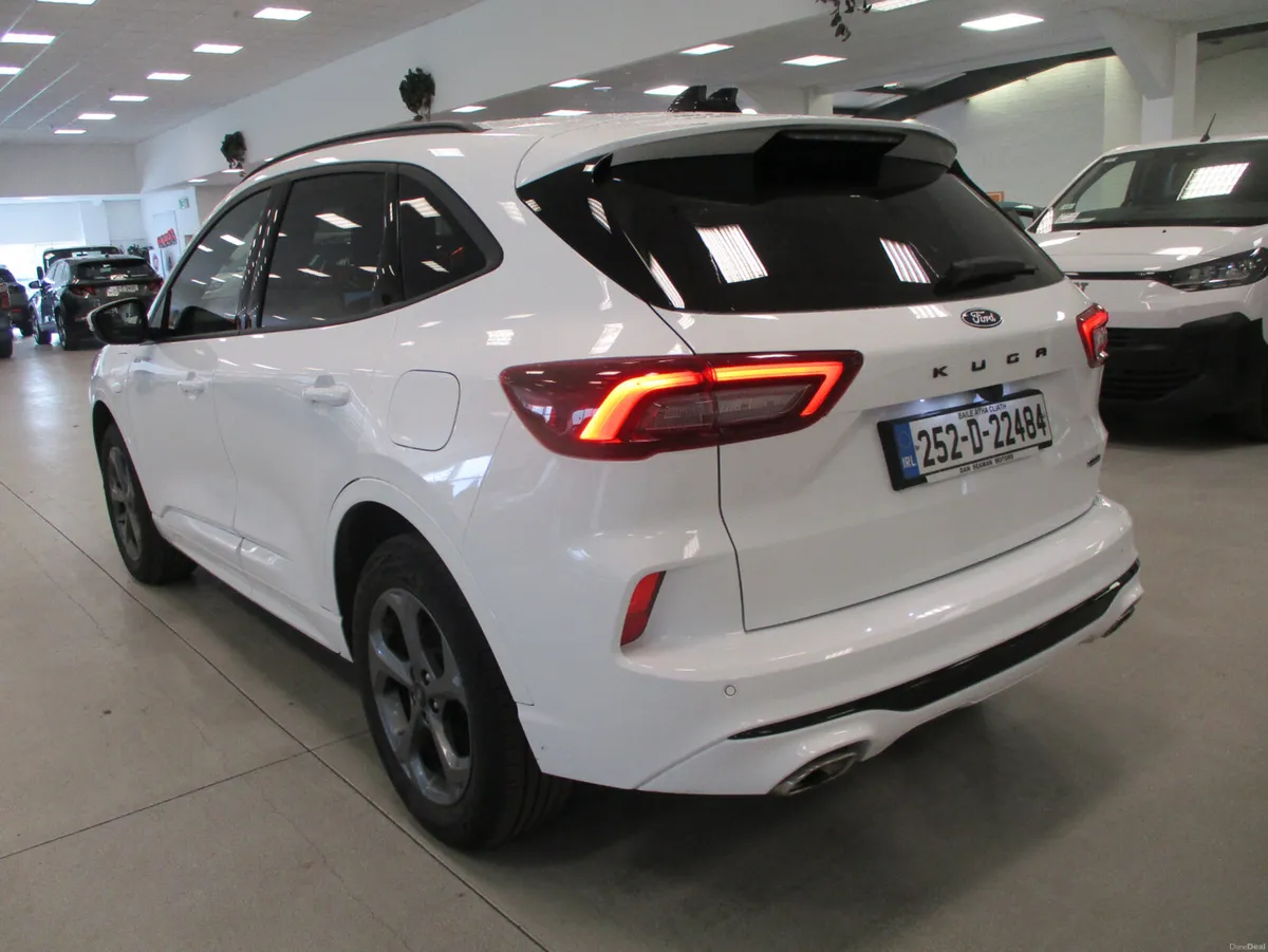 Ford Kuga ST-LINE PHEV AUTO 2025 - Image 5