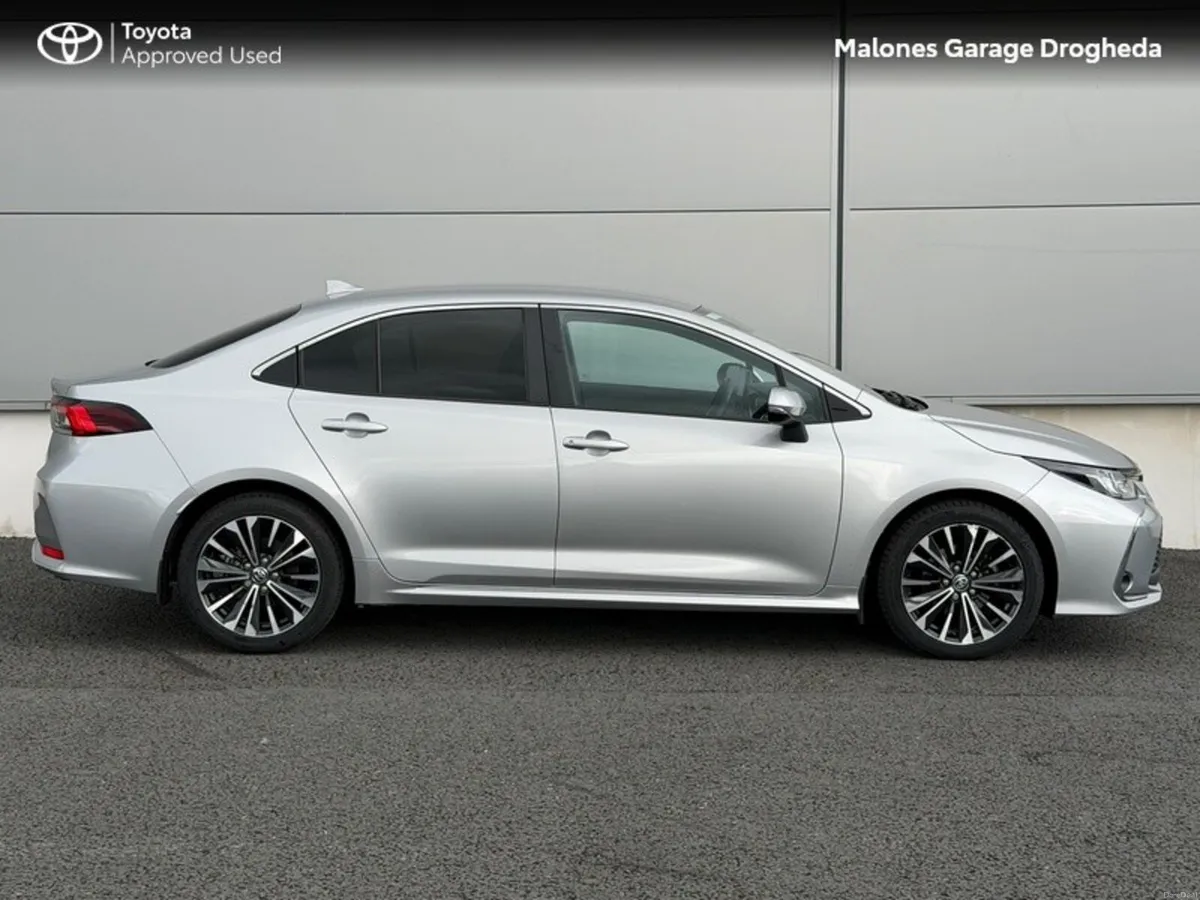 Toyota Corolla 1.8 Hybrid Sport Call Now 041 980 2 - Image 3