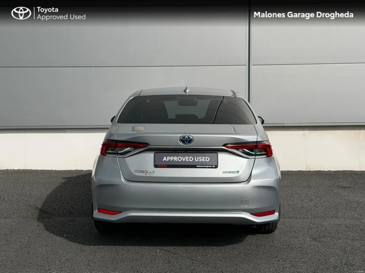 Toyota Corolla 1.8 Hybrid Sport Call Now 041 980 2 - Image 4