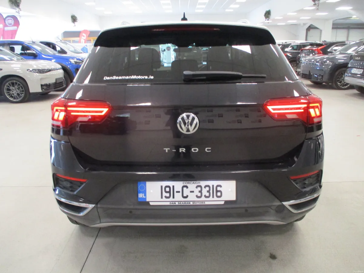 Volkswagen T-Roc Design T/Dsl 2019 - Image 6