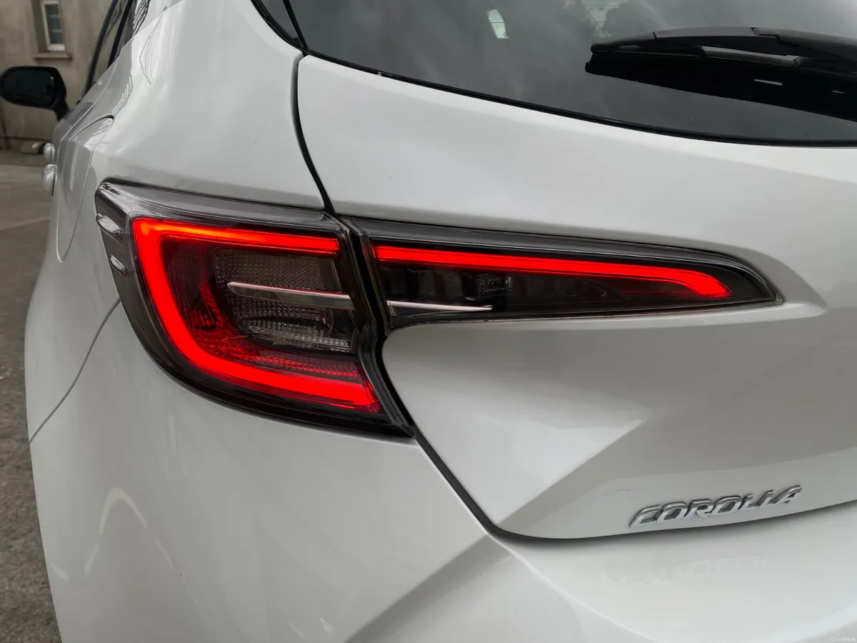 2019, Toyota Corolla Hybrid Luna Sport - Image 6