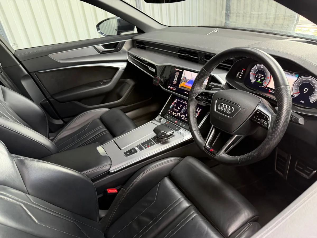 Audi A6 2019 S-Line - Image 3