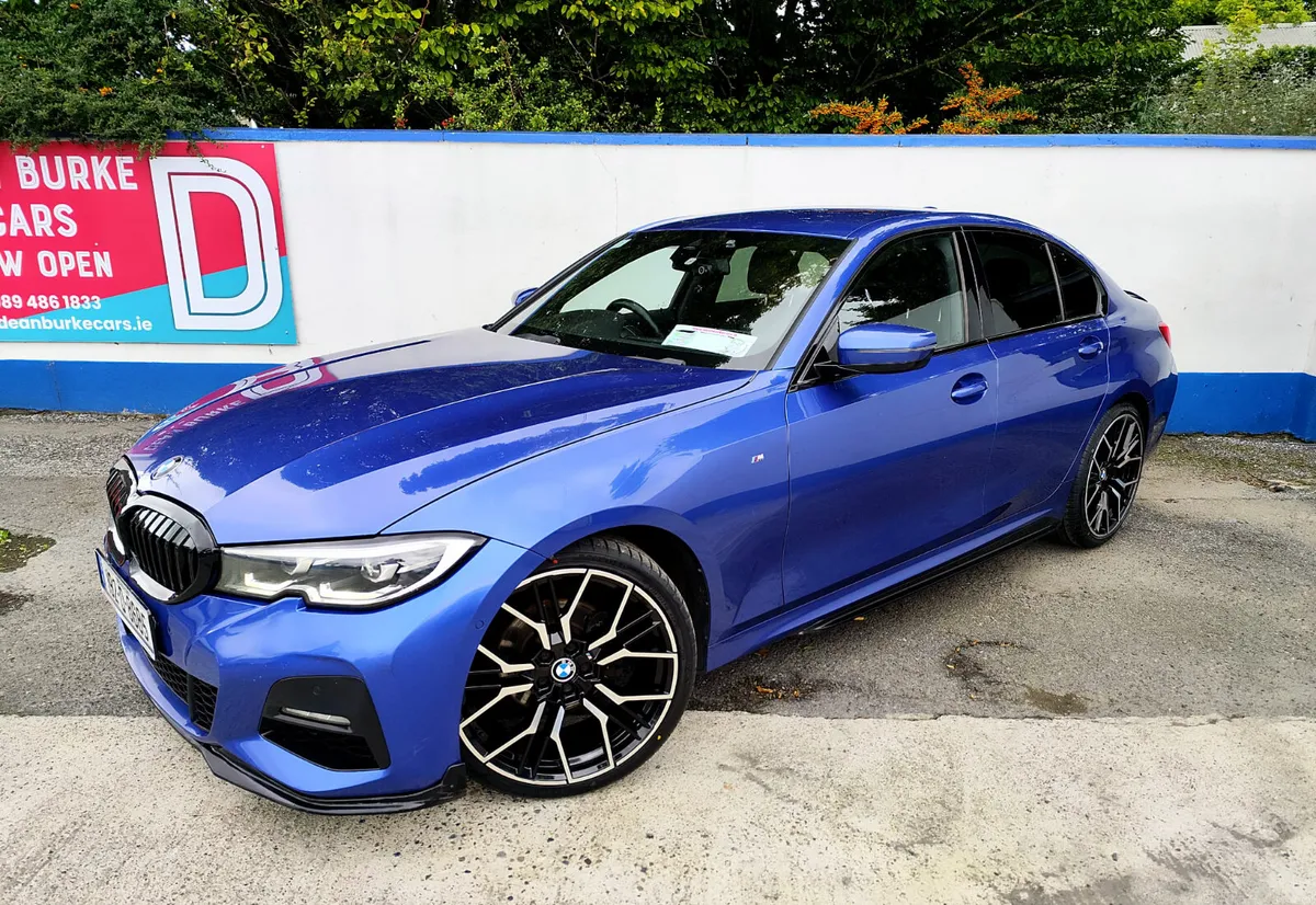 BMW 3-Series 2019 - Image 1