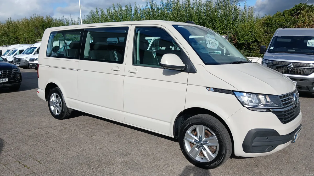 2022 VW SHUTTLE 9 SEAT,AUTO LWB IMMACULATE/ RARE - Image 4