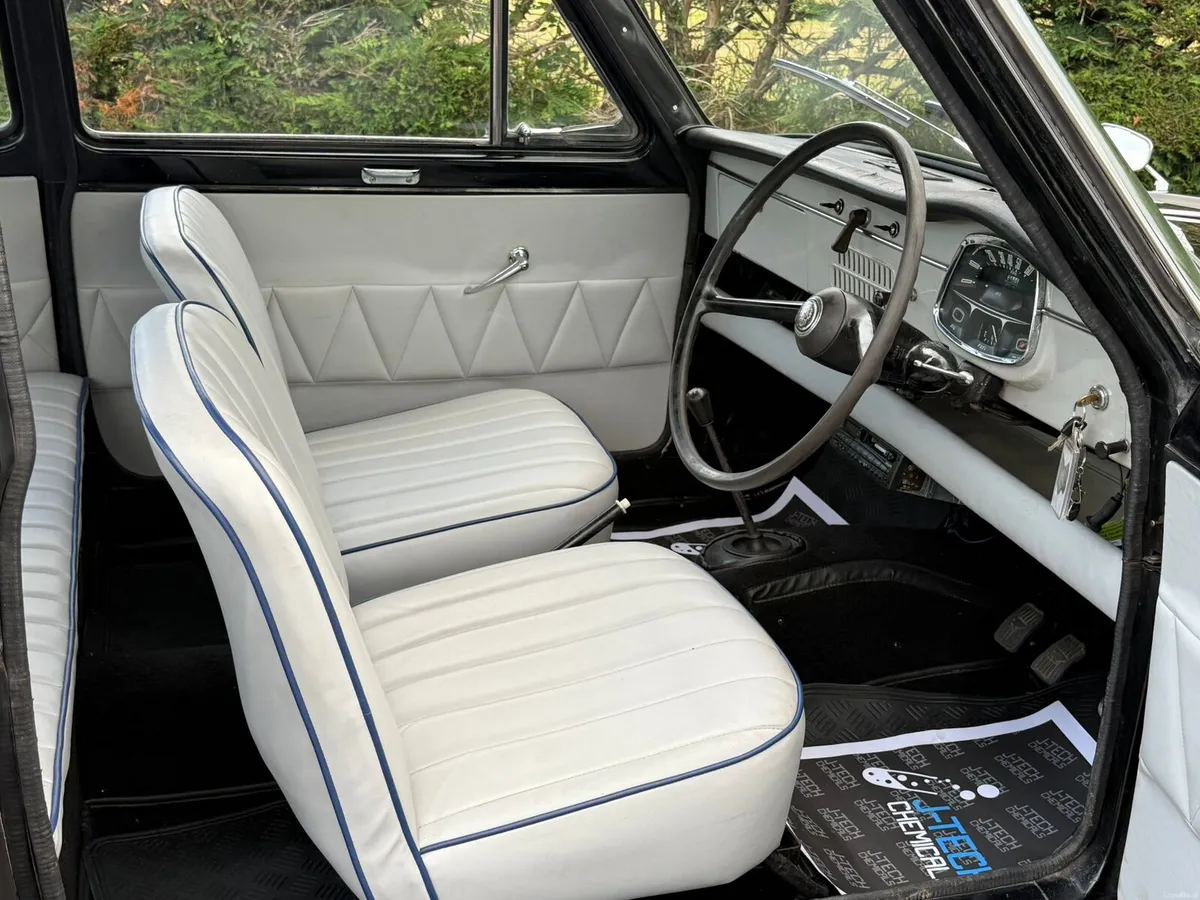 Austin  A40 - Image 4