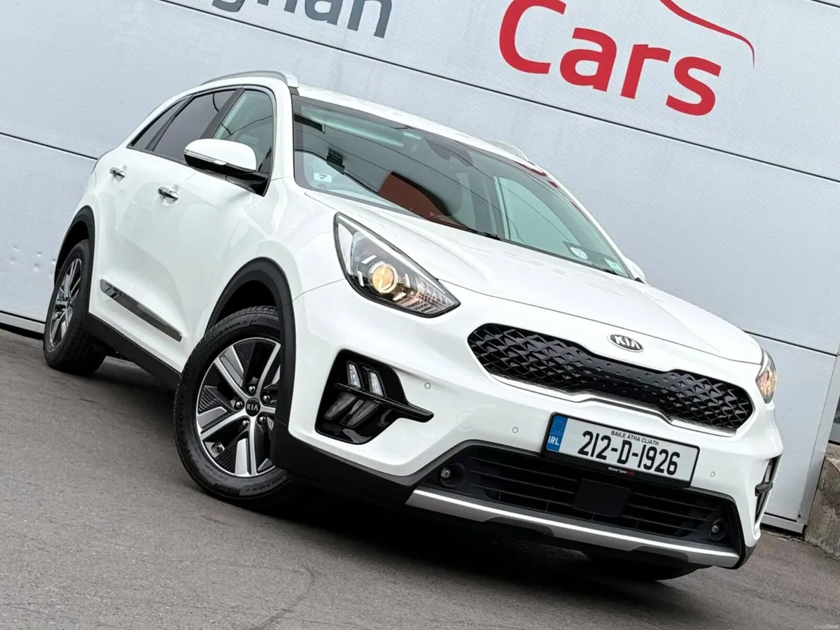 2021 Kia Niro PHEV, CarPlay, Camera, Heated Seats - Image 4