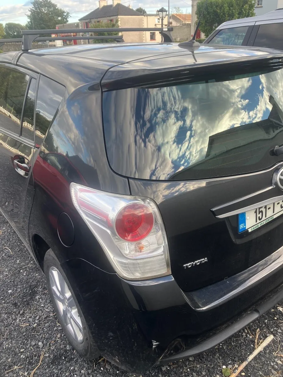 Car Toyota verso 7 seater - Image 3