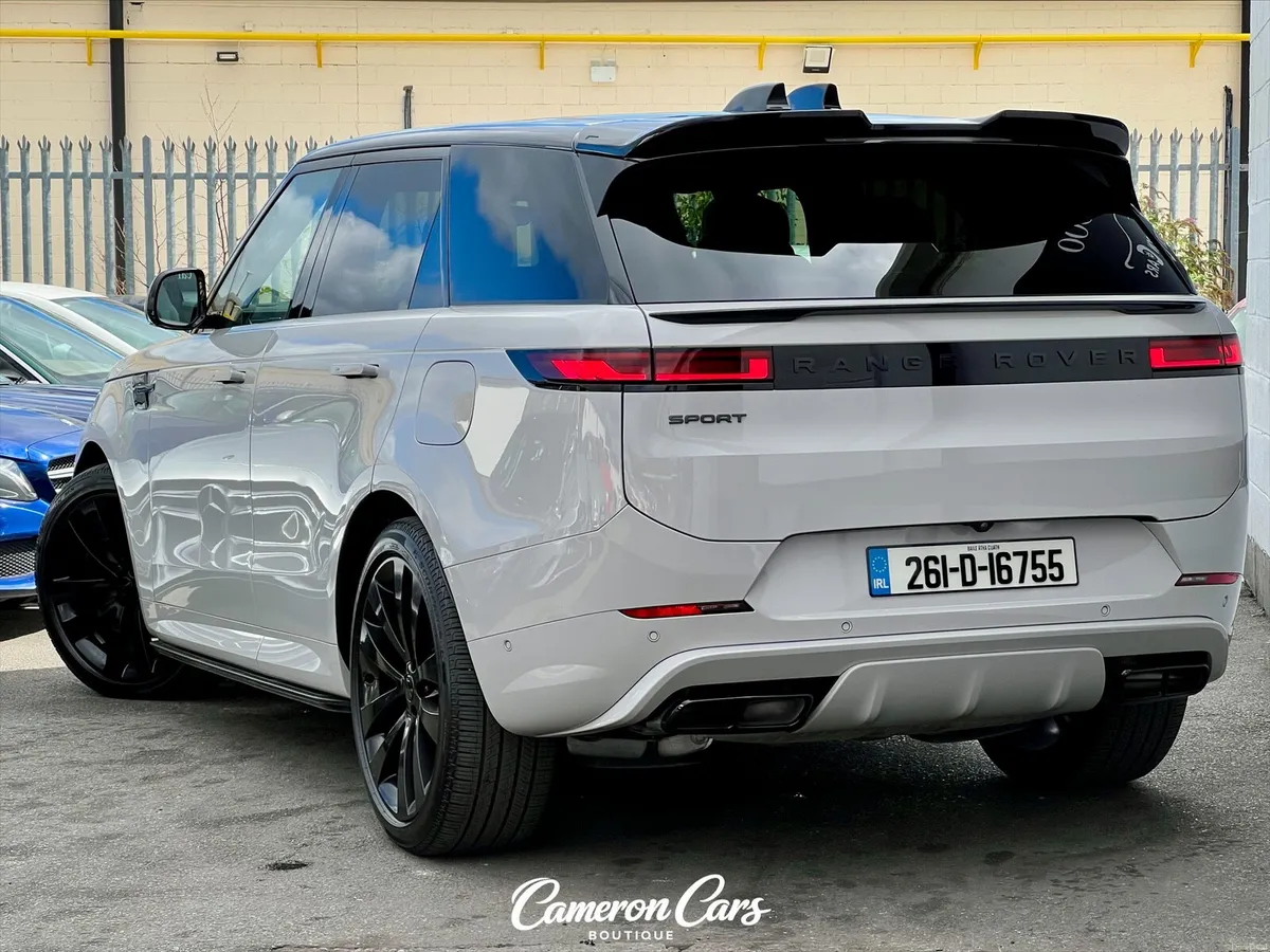 RANGE ROVER SPORT P460e BORASCO GREY SPORTS PACK - Image 4