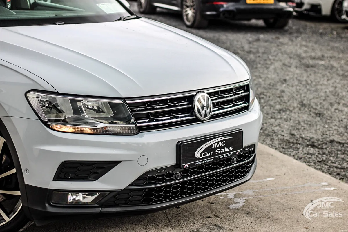 2018 VOLKSWAGEN TIGUAN PAN ROOF COMFORTLINE - Image 5