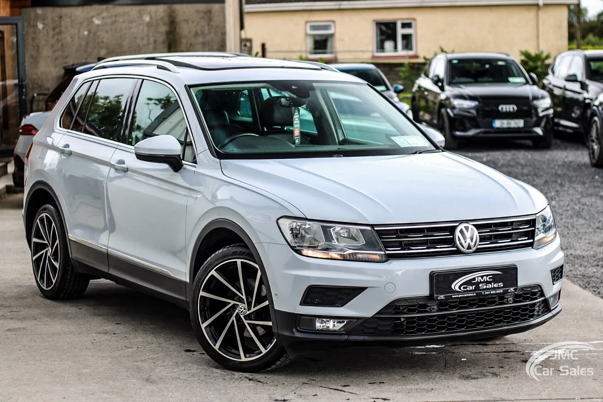 2018 VOLKSWAGEN TIGUAN PAN ROOF COMFORTLINE - Image 4