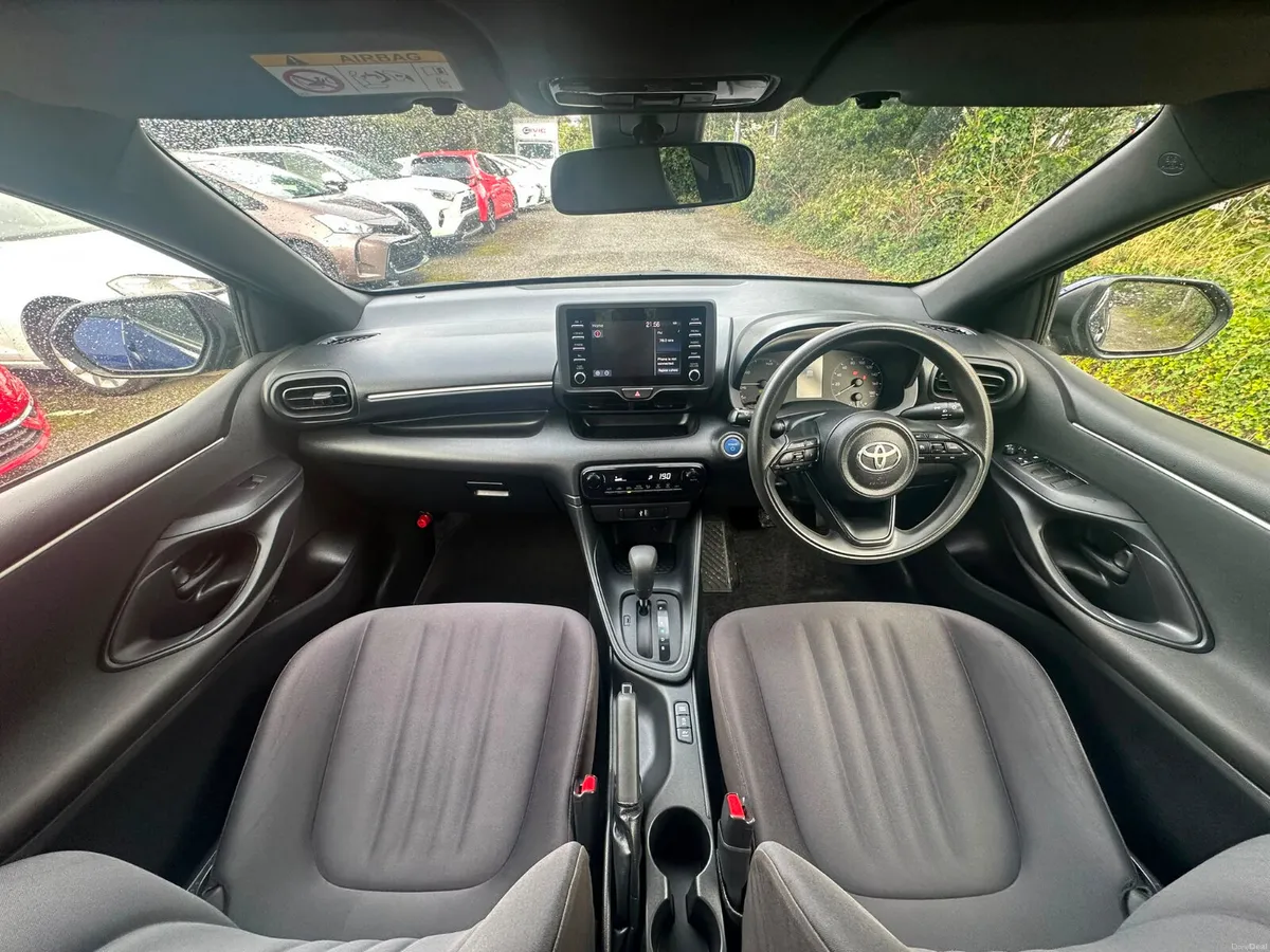 Toyota Yaris 2021 - Image 3