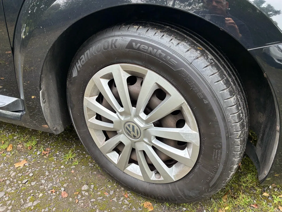 2013 vw beetle low kms - Image 5