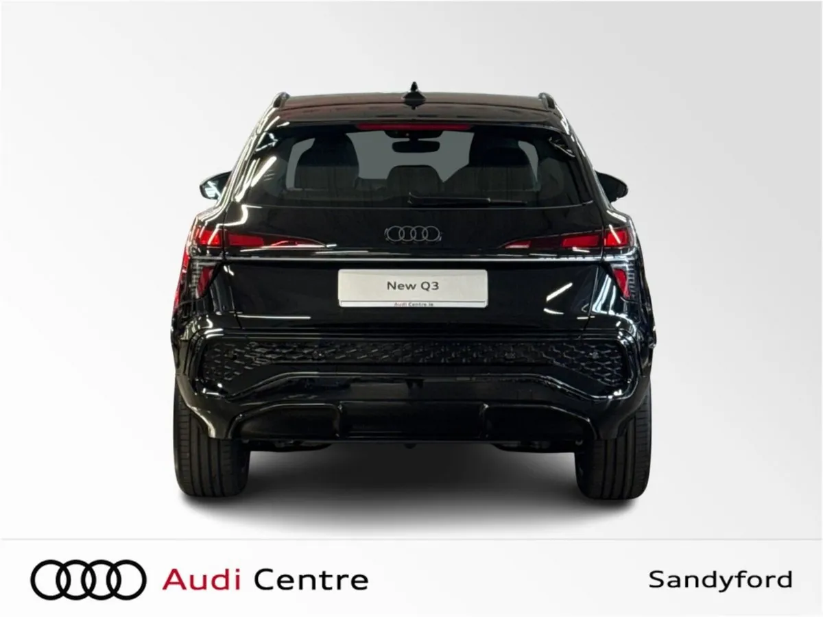 Audi Q3 E-HYBRID 270HP S-T S LINE - Image 4