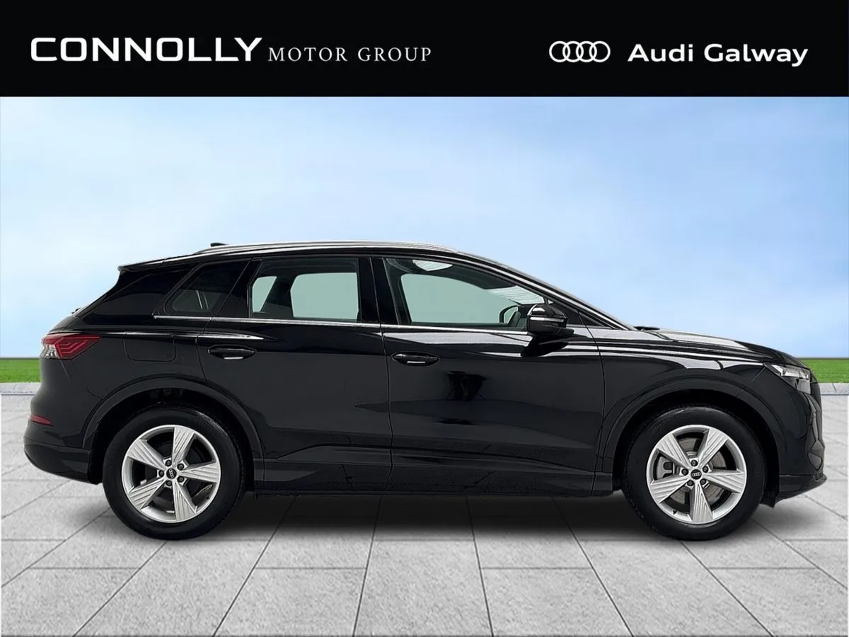 Audi Q4 e-tron €620 p/m E-TRON PERFORMANCE ADVANCE - Image 3