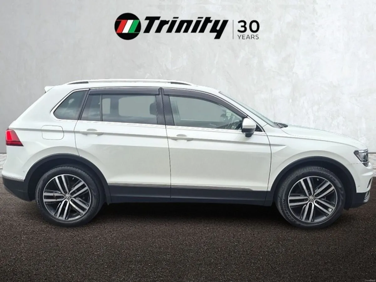 Volkswagen Tiguan **HIGHLINE ** HUGE SPEC ** GREAT - Image 5