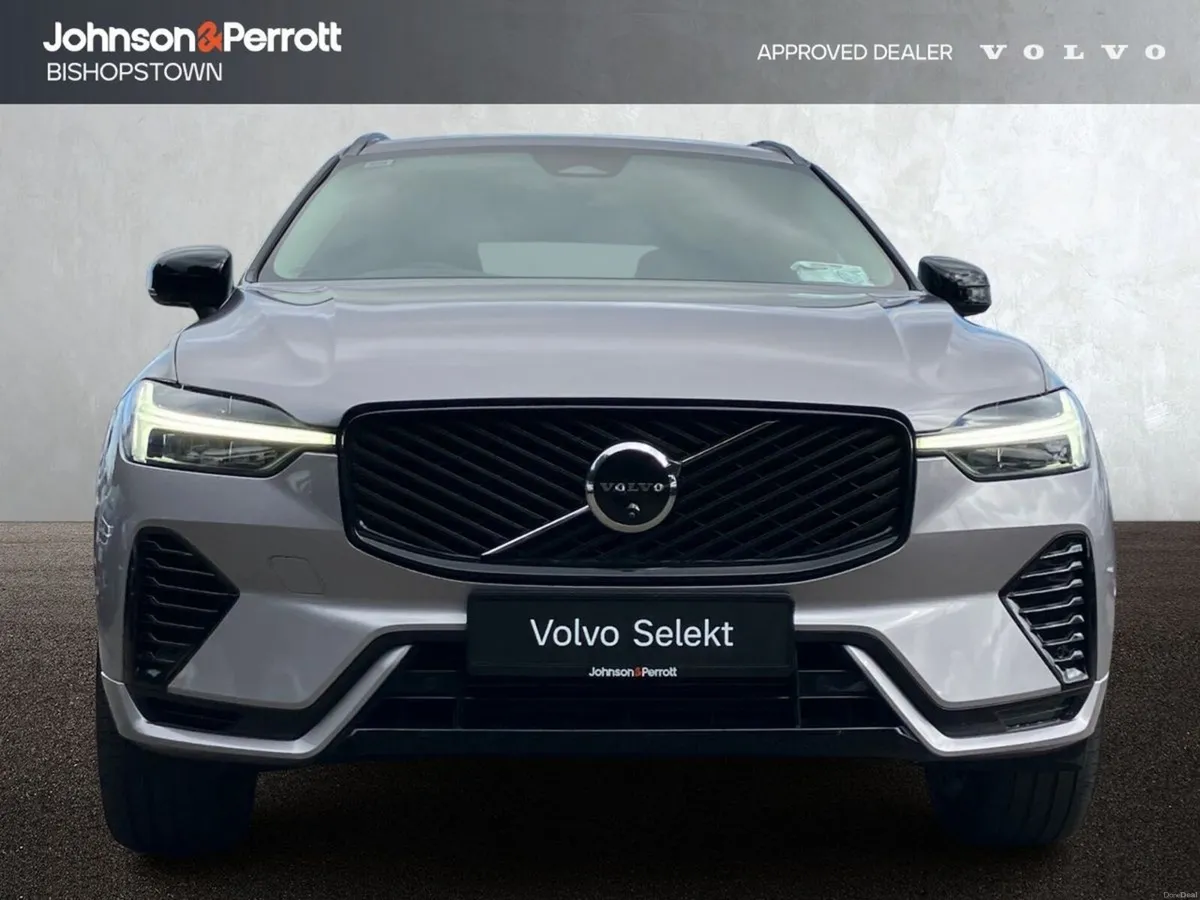 Volvo XC60 T6 350bhp AWD PHEV Plus Dark - Aurora S - Image 4