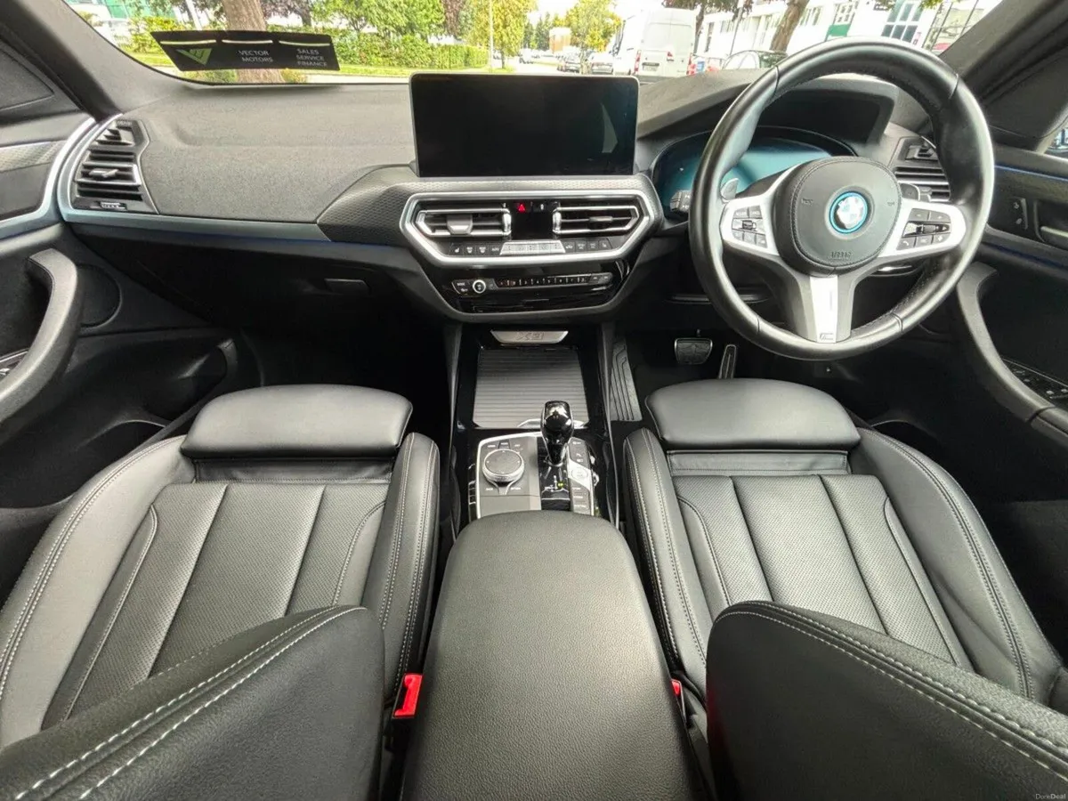 BMW X3 M-SPORT 30E PHEV X-DRIVE PRO PACK - Image 2