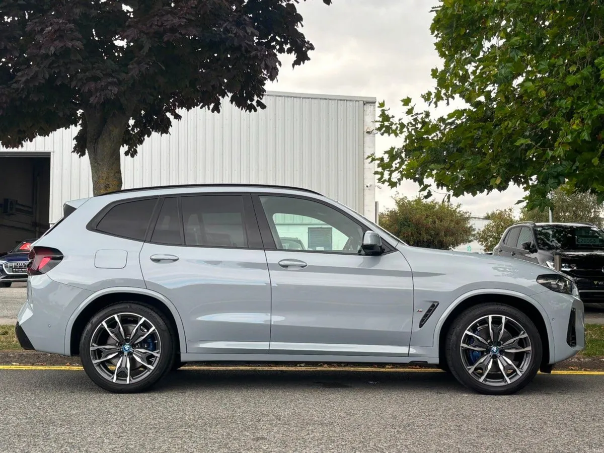 BMW X3 M-SPORT 30E PHEV X-DRIVE PRO PACK - Image 5