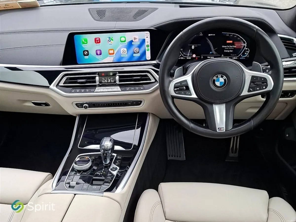 BMW X5 XDrive 45e M Sport Sun Roof - Image 4