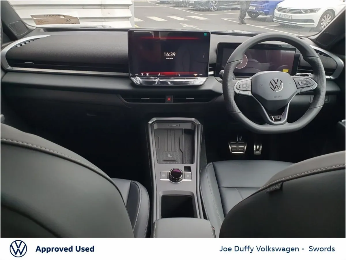 Volkswagen T-Roc T-Roc R-Line 1.5TSI 150HP MHEV NE - Image 2