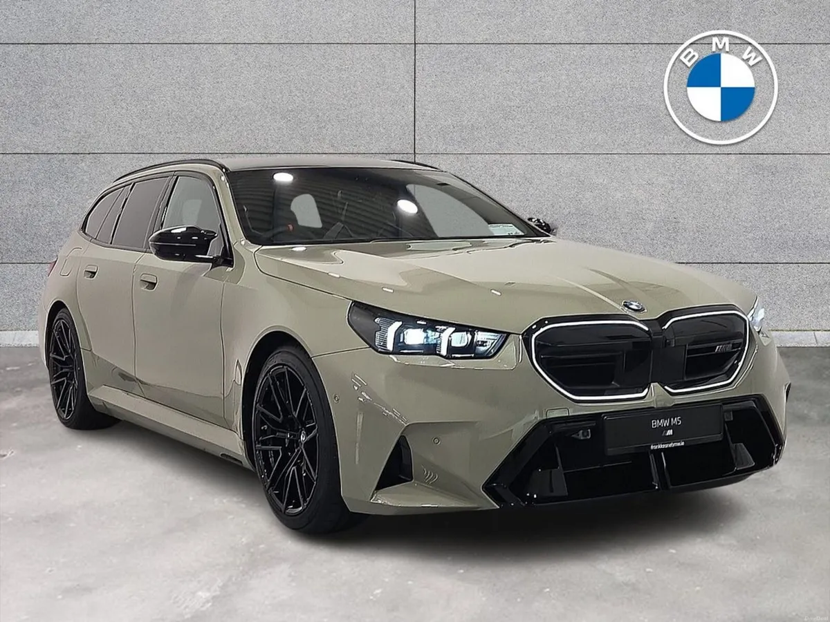 BMW M5 Touring - Image 1