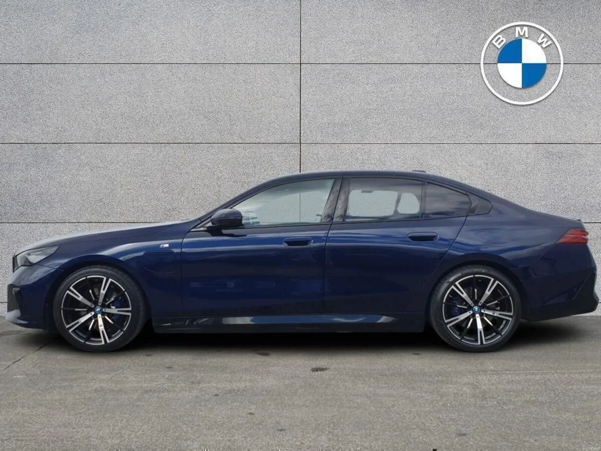 BMW 5-Series 530e M Sport Pro Saloon - Image 3