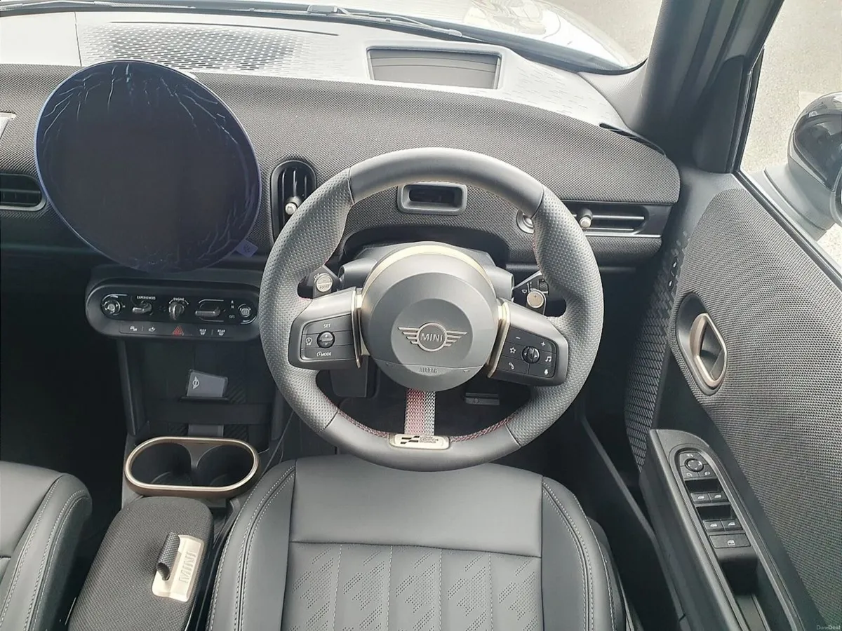 Mini Cooper Cooper C 5 Door - Image 5