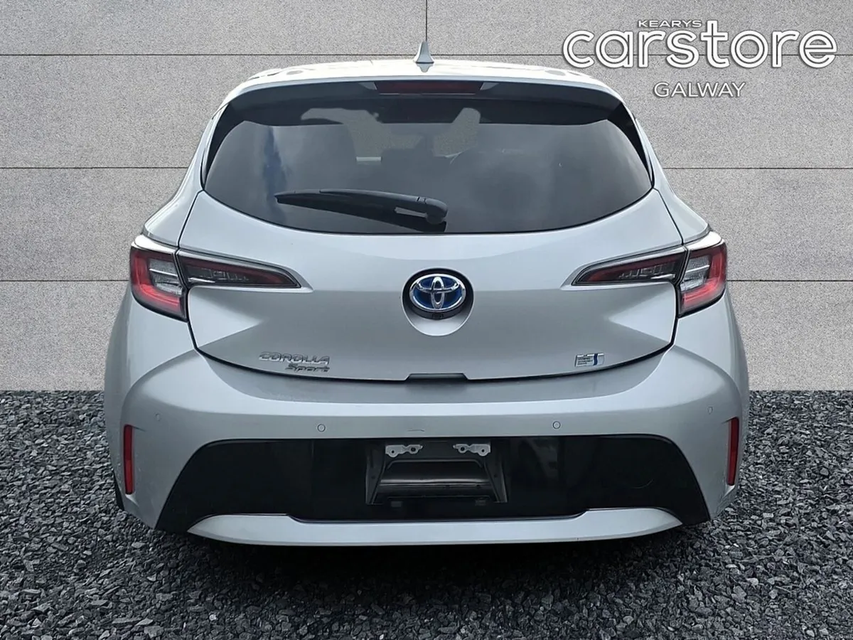Toyota Corolla Sports Hybrid G - Image 4