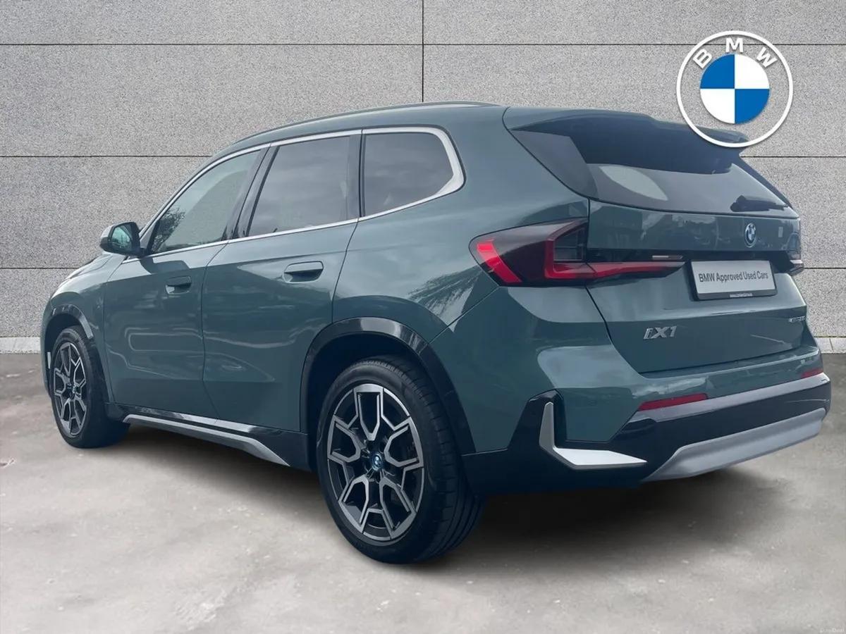 BMW iX1 eDrive20 xLine - Image 2