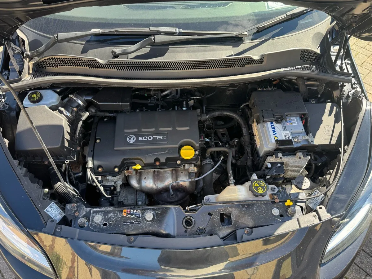 Vauxhall Corsa limited edition  €5250 - Image 5