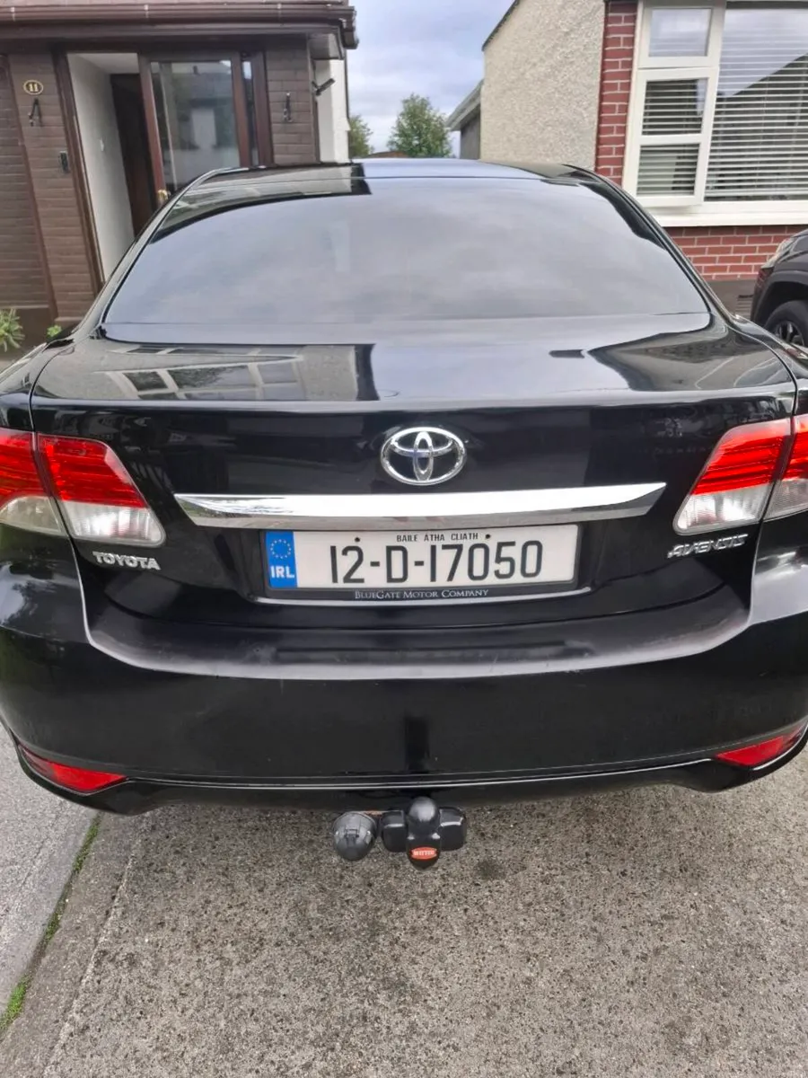 Toyota avensis 2lt diesel - Image 2