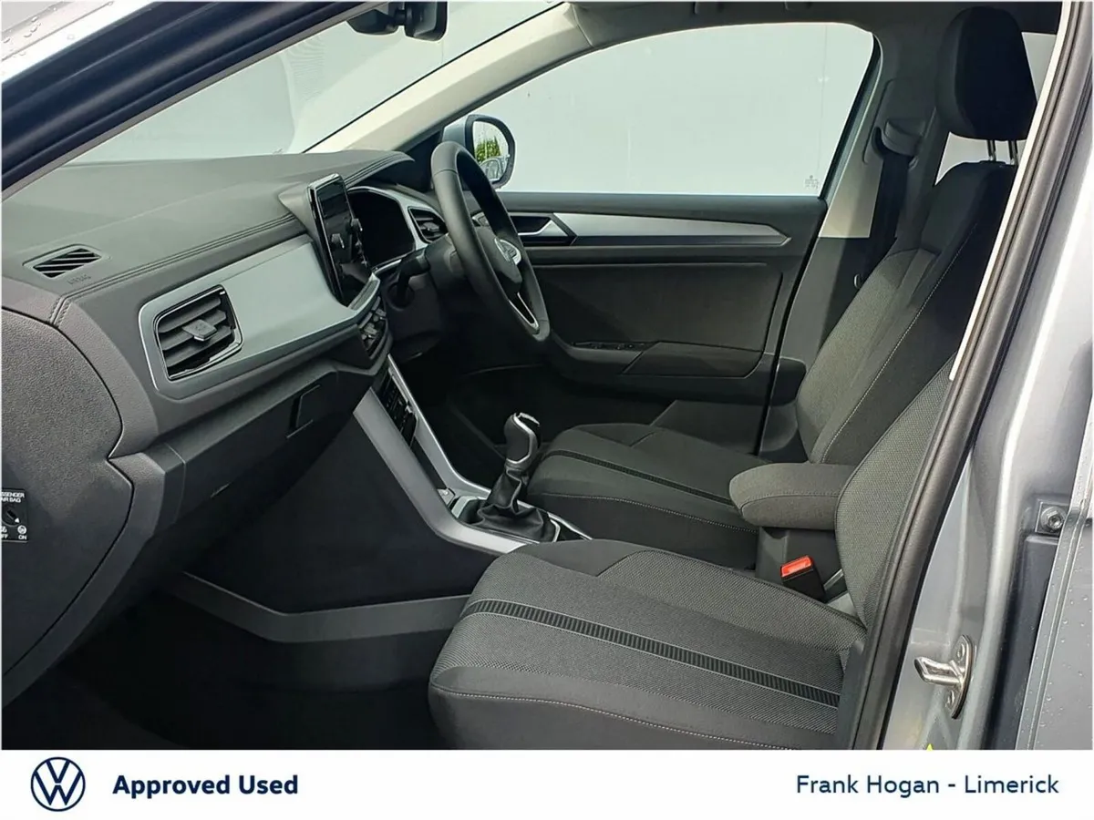 Volkswagen T-Roc EDITION 75 1.0TSI M6F 116HP - Image 4
