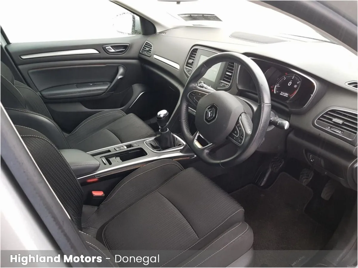 Renault Megane 1.5Blue dCi 115 ICONIC - Image 6