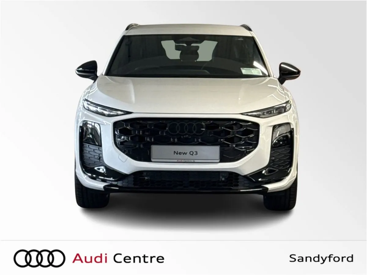 Audi Q3 E-HYBRID 270HP S-T S LINE - Image 5