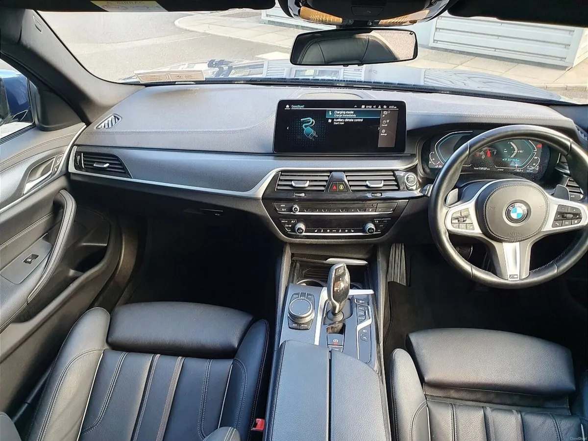 BMW 5-Series 530e M Sport Saloon - Image 4