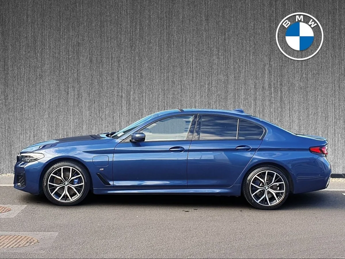 BMW 5-Series 530e M Sport Saloon - Image 3
