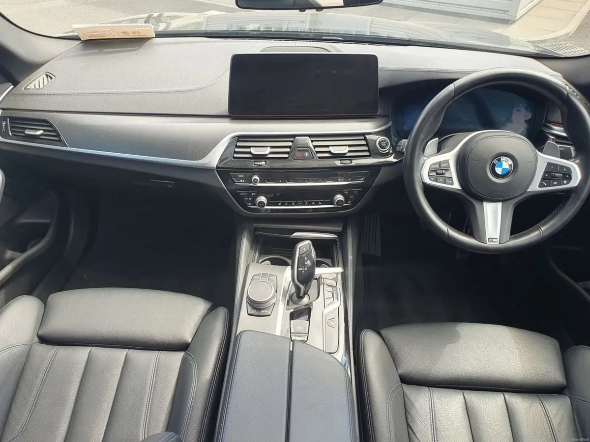 BMW 5-Series 530e M Sport Saloon - Image 4