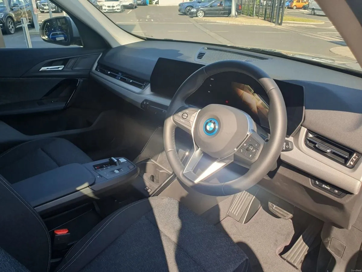 BMW iX1 eDrive20 Sport - Image 6