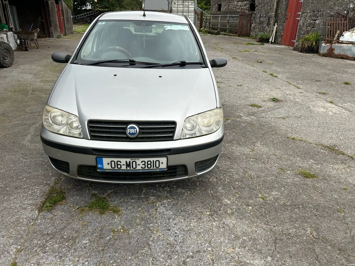 Fiat Punto 1.2 petrol (LOW KM,NCT,TAX) - Image 4