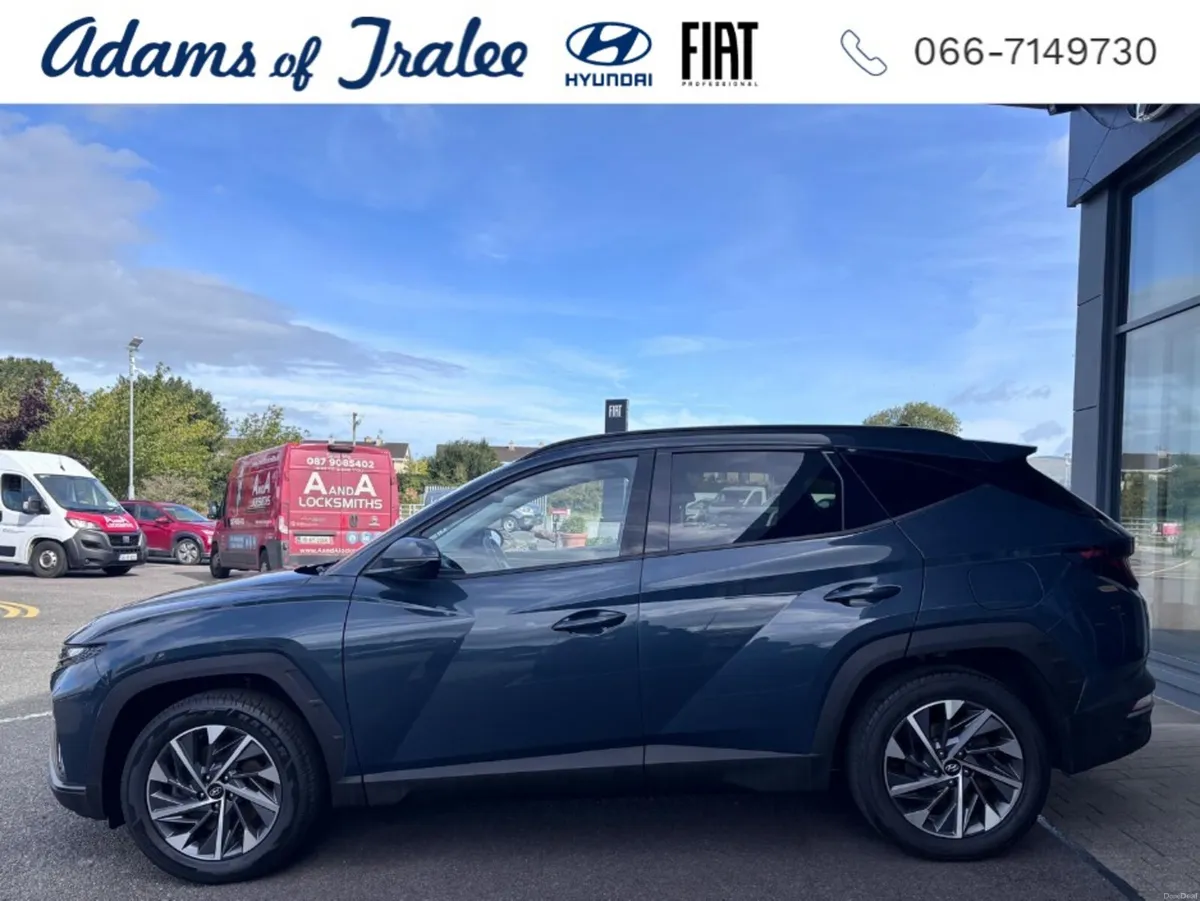 Hyundai Tucson EXECUTIVE 5DR - Image 2