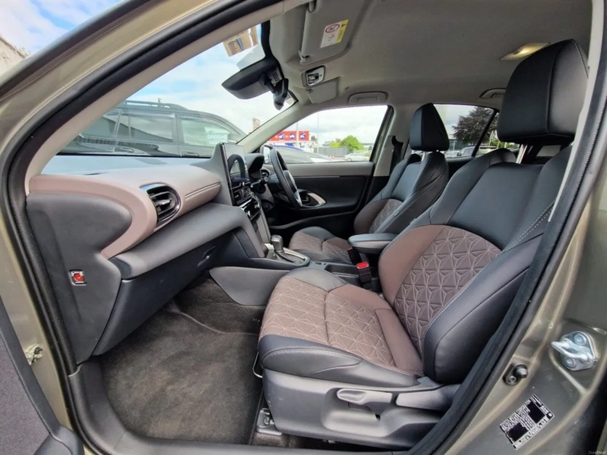 Toyota Yaris Cross 1.5 Hybrid Sol 5dr ‘’Irish Car - Image 6
