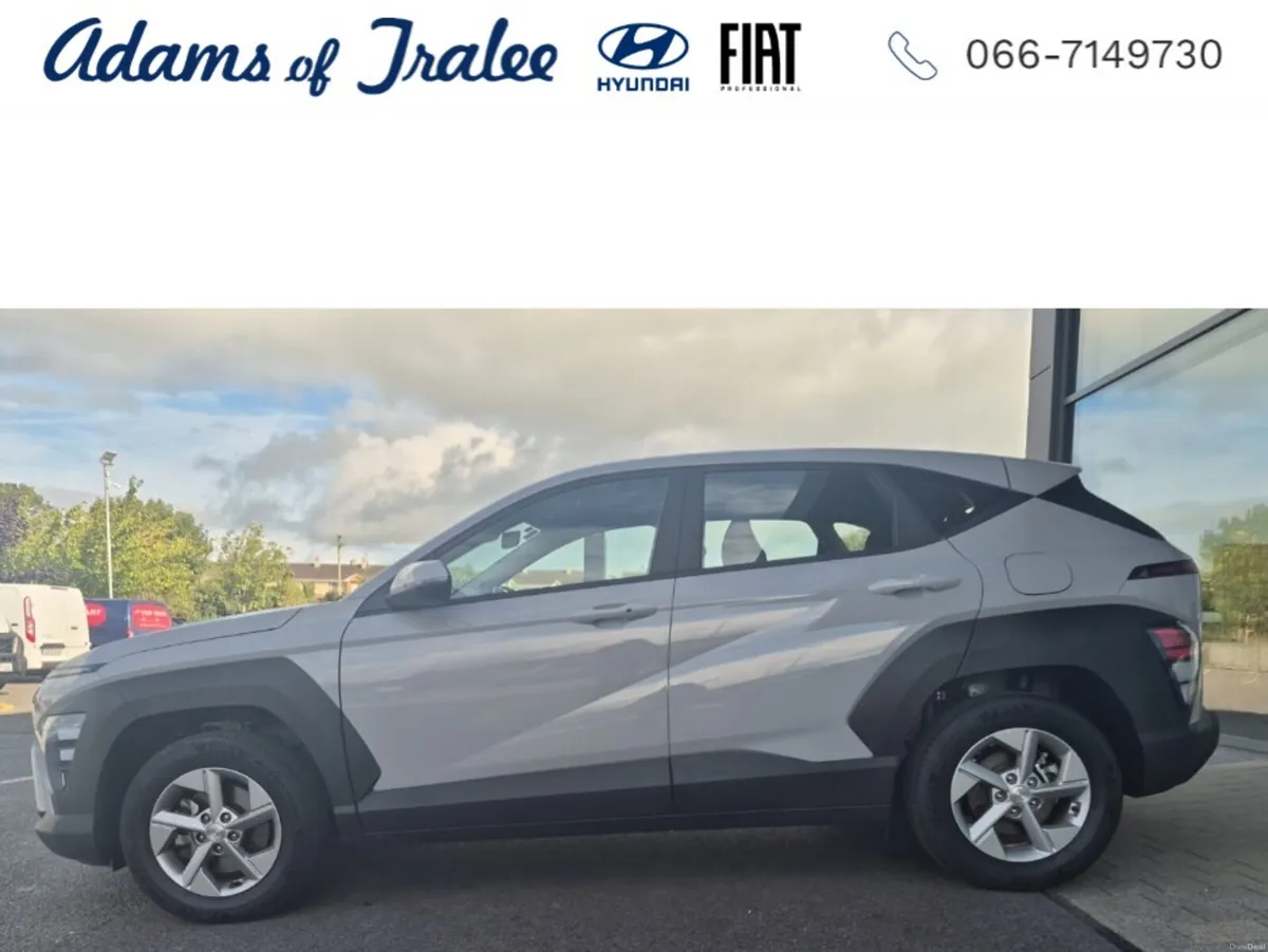 Hyundai KONA SIGNATURE PETROL 5DR - Image 2