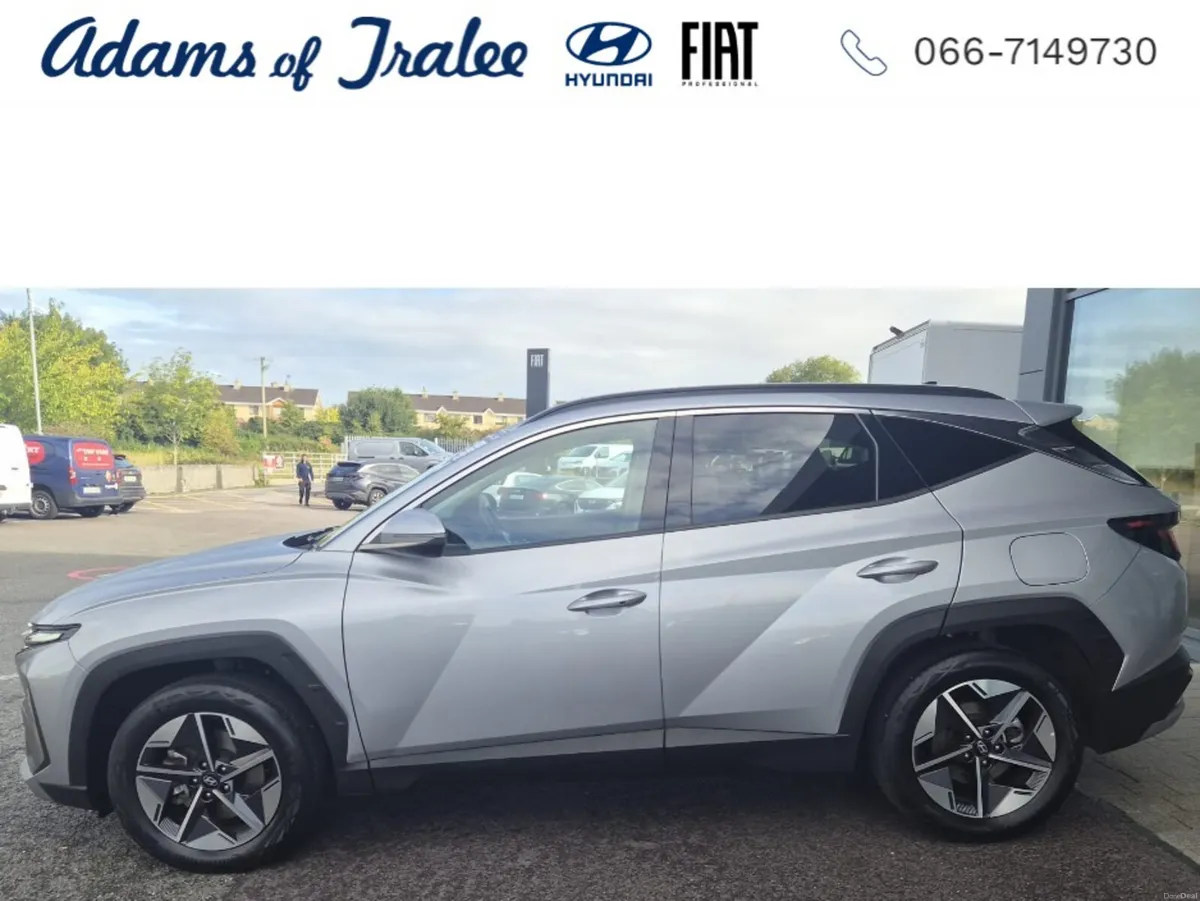 Hyundai Tucson EXECUTIVE 5DR - Image 2