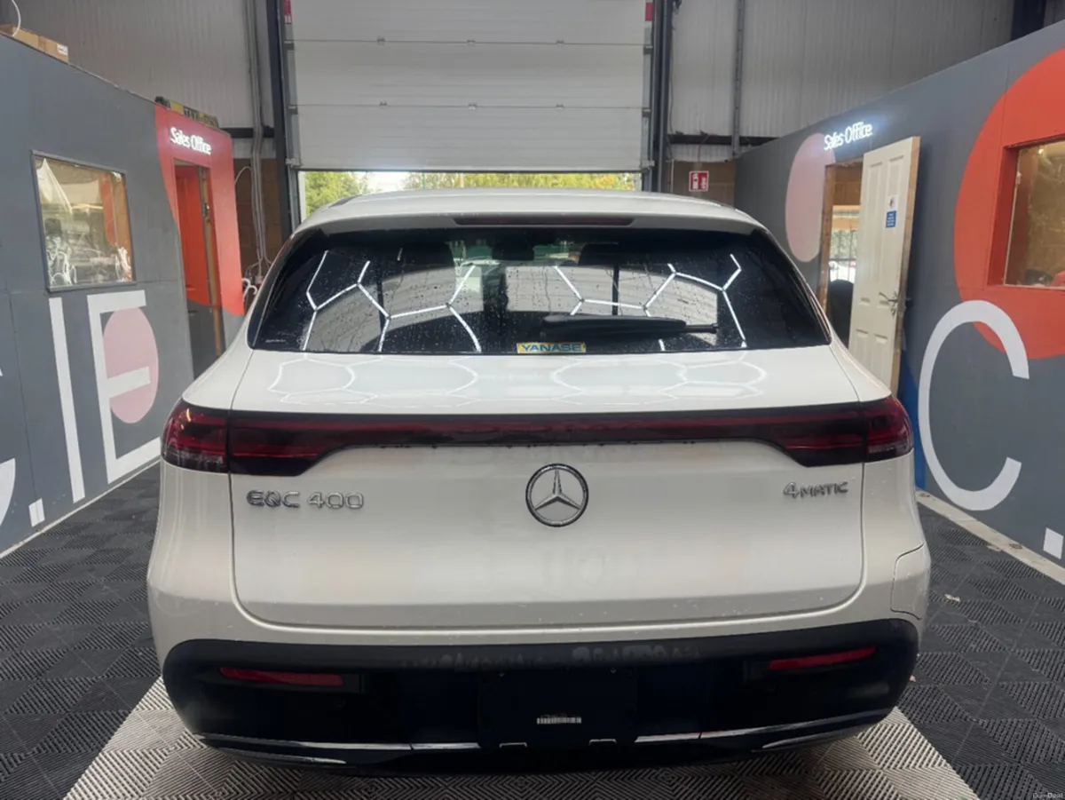 Mercedes-Benz EQC 2021 MERCEDES-BENZ EQC 400 4WD 4 - Image 4