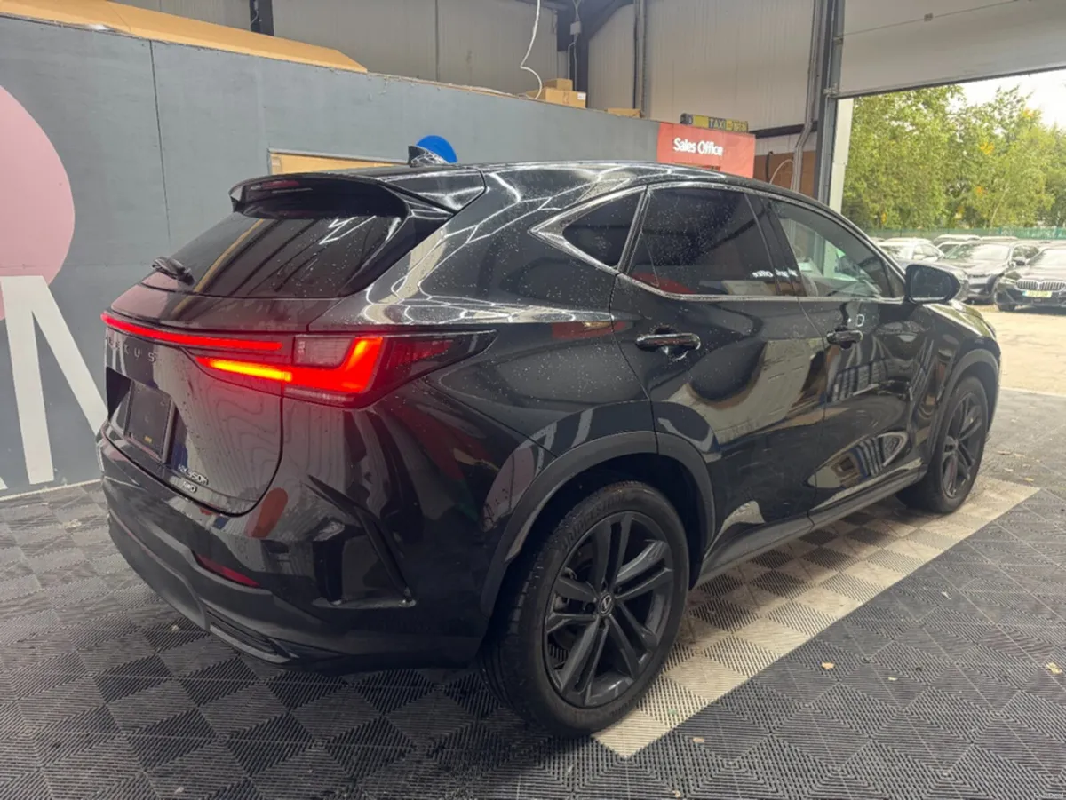 Lexus NX 2023 LEXUS NX 4WD NX350H VERSION L AUTOMA - Image 3