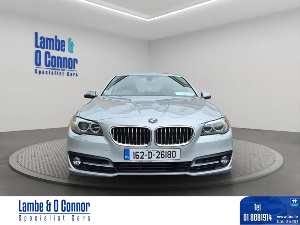 BMW 5-Series 520d SE AUTOMATIC **** SILVER / BLACK - Image 3