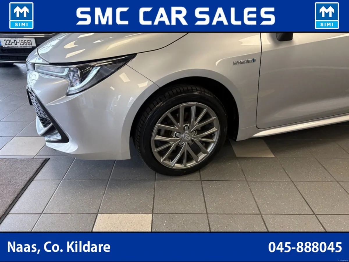 Toyota Corolla HYBRID SOL ESTATE - Image 4