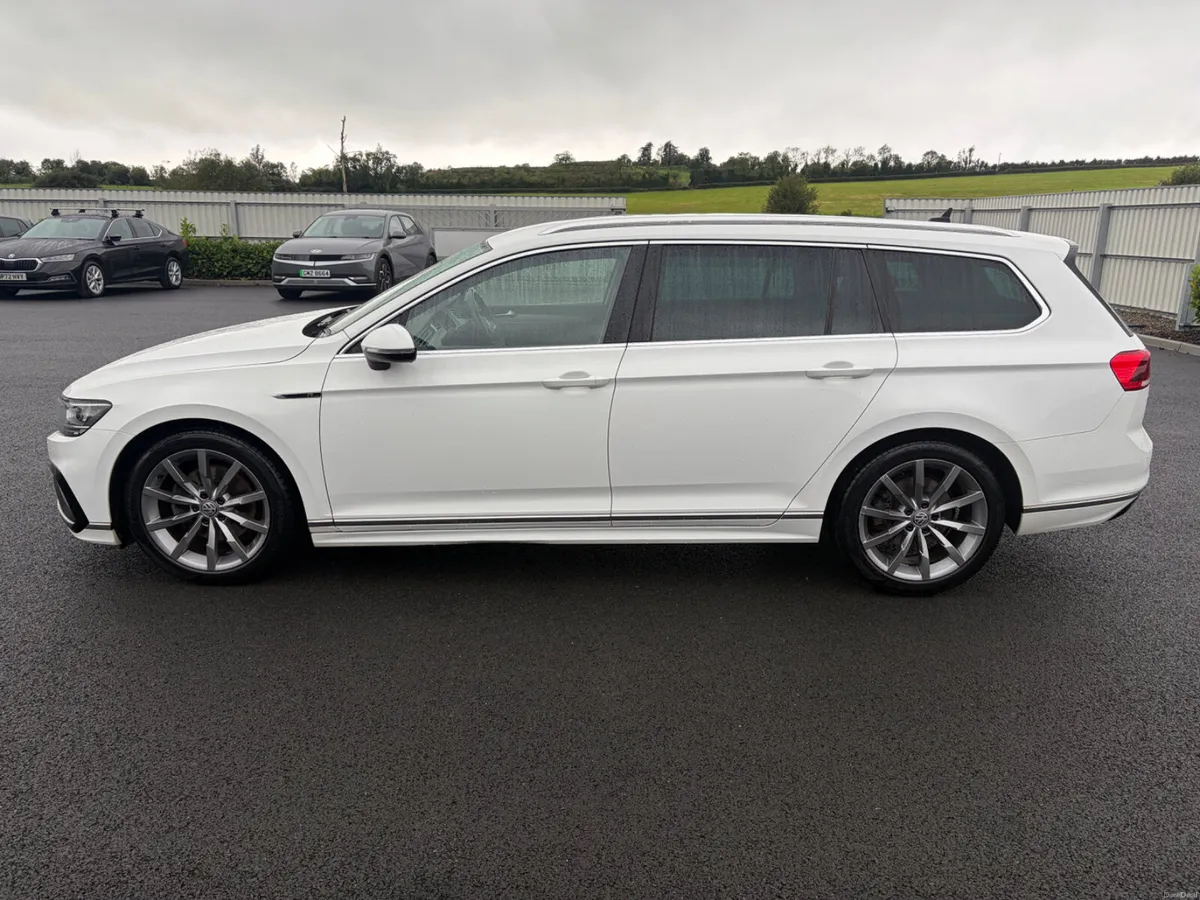 Volkswagen Passat 2020 - Image 5