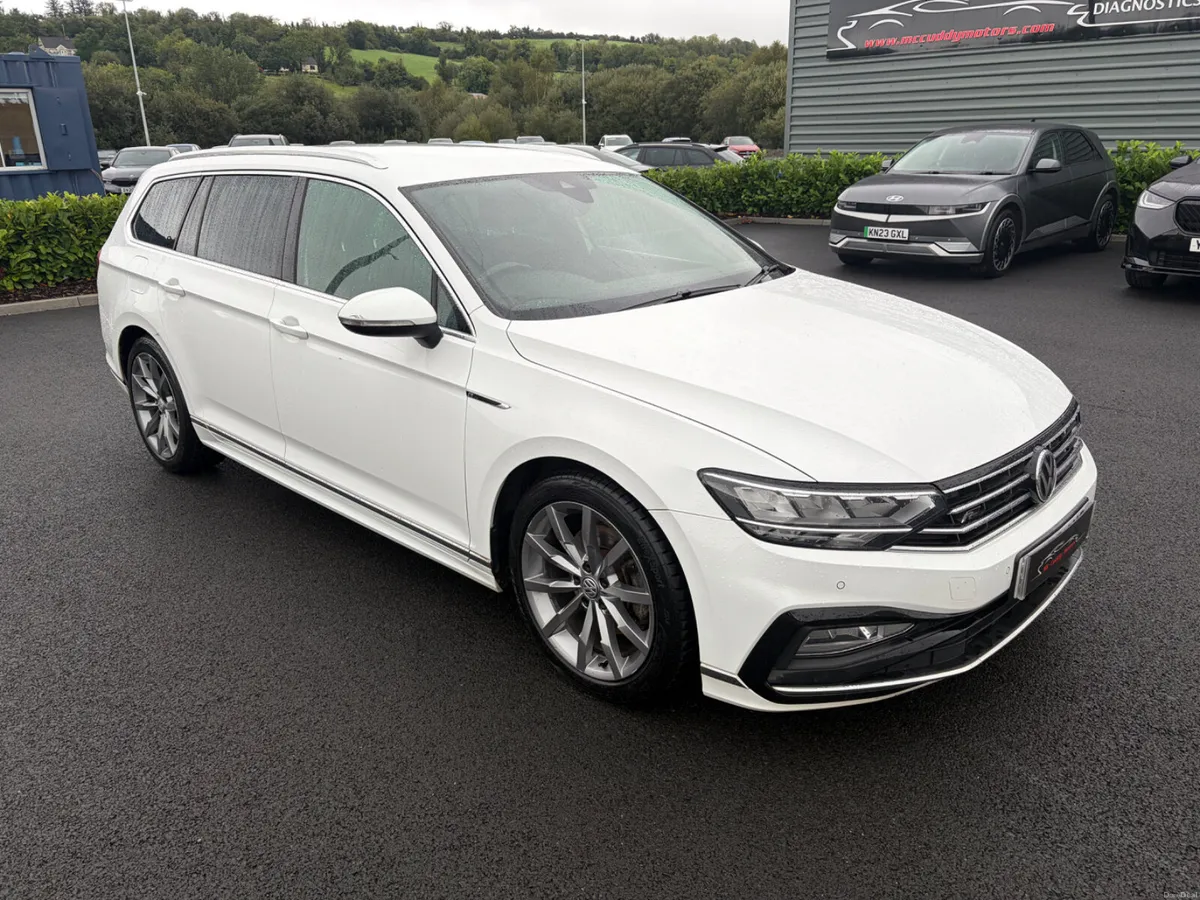 Volkswagen Passat 2020 - Image 2